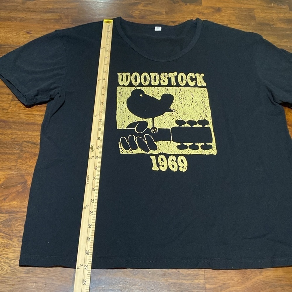 Woodstock 1969 women’s size large tshirt - Picture 5 of 8